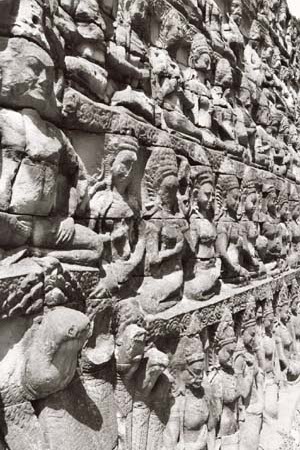 Apsaras d'Anghor Vat -  Cambodge - Sites & Monuments - 